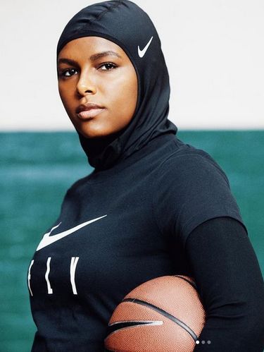 Fitriya Mohamed membuat Liga Bola Basket Wanita Muslim di Toronto Fitriya Mohamed membuat Liga Bola Basket Wanita Muslim di Toronto untuk mempromosikan inklusivitas dan keragaman dalam olahraga