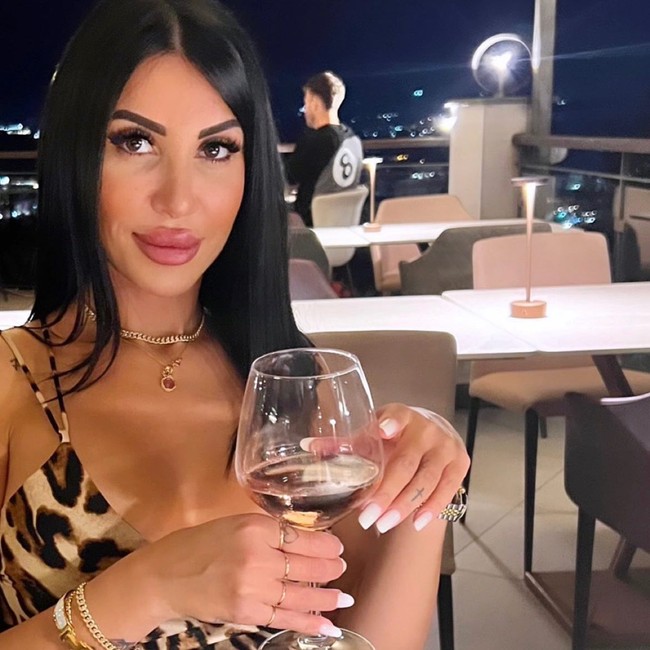 Flavia dikatakan punya nama depan Clelia yang terinspirasi nama ibu Tonino. Foto: Instagram Flavia Borzone