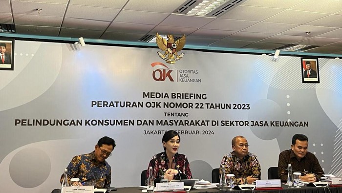 Frederica Widyasari Dewi OJK