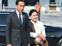 Momen Jokowi dan Iriana Ngevlog di Dalam Mobil Dinas RI 1