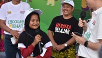 Fatimah Azahara, siswa kelas VII SMP Negeri 2 Pariangan, berpendapat bahwa kegiatan festival GSS sangat menarik. “GSS sebaiknya terus dillakukan, karena mampu membantu para siswa membentuk pola hidup sehat,” ujar siswi yang berharap permainan dan olahraga tradisional tetap dilestarikan. Foto: (Dok Kemendikbud)
