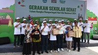 “Mari kita jadikan sekolah menjadi sentra pengembangan budaya hidup sehat bagi masyarakat di sekitarnya, dengan menekankan penting asupan gizi yang proporsinal sesuai tahapan tumbuh-kembang siswa. Kegiatan ini merupakan upaya untuk menggaungkan GSS di berbagai satuan pendidikan di Indonesia untuk mewujudkan anak Indonesia yang sehat, cerdas, dan berkarakter,” ujar Dirjen PAUD Dikdasmen Iwan Syahril. Foto: (Dok Kemendikbud)