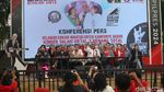 Intip Persiapan Relawan Ganjar-Mahfud Jelang Konser Salam Metal di GBK