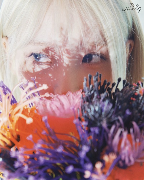 Foto IU untuk album mini (EP) The Winning.