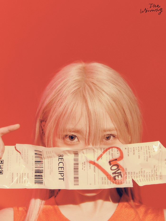 Foto IU untuk album mini (EP) The Winning.