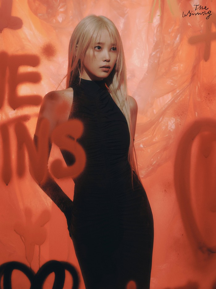 IU Foto IU untuk album mini (EP) The Winning.