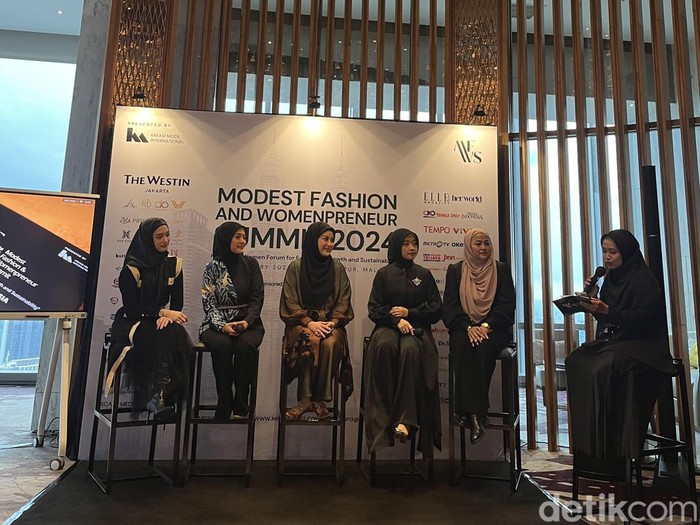 Konferensi pers Modest Fashion & Womenpreneur Summit (MFWS) 2024 di The Westin Jakarta (1/2/2024).