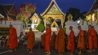 Dilansir dari Asia Nikkei pada Senin (15/1/2023), laporan UNESCO baru-baru ini menunjukkan kekhawatiran soal bangunan-bangunan kuno yang mulai hilang dari Luang Prabang. Luang Prabang adalah kota yang masuk Situs Warisan Dunia UNESCO karena sejarah dan arsitektur kotanya yang asli sejak dulu.