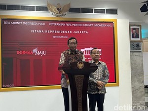 Cerita Mahfud Antar Surat Permohonan Berhenti dari Menko Polhukam ke Jokowi