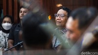 Mahfud sudah berpamitan ke Presiden Jokowi tadi sore. Mahfud ingin mundur dengan baik-baik.  