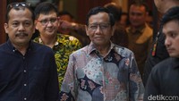 Mahfud menjabat 4,5 tahun sebagai menko polhukam. Ia memaparkan capaian kementeriannya seperti penanganan kasus BLBI.   