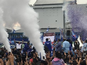 Momen Prabowo-AHY Simulasi Coblos Kertas Suara saat Kampanye di Malang