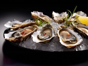Waspadai 4 Hal Ini Sebelum Beli Tiram di Restoran
