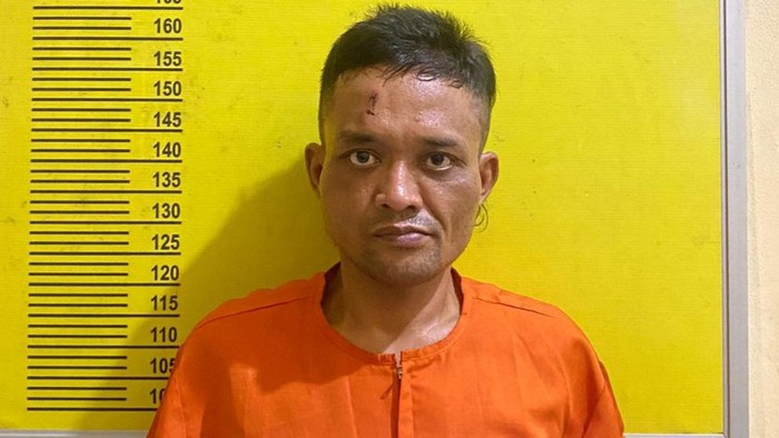 Pelaku usai ditangkap polisi. (dok Satreskrim Polres Siak)