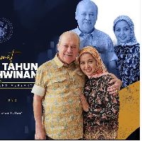 Raja Zarith Sofiah saat ini berusia 64 tahun. Sedangkan suaminya Sultan Ibrahim Iskandar berusia 65 tahun. Keduanya menikah pada 1982 dan dikaruniai enam anak. Foto: Getty Images