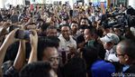 Ribuan Orang Sambut Abah Anies di Bandara Kualanamu Sumut