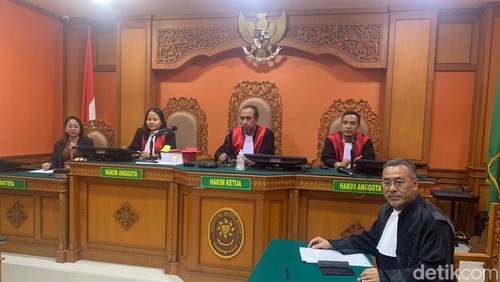 Sidang perdana kasus Ayuterra Resort ditunda, Kamis (1/2/2024). (foto : Putu Krista/detikBali).