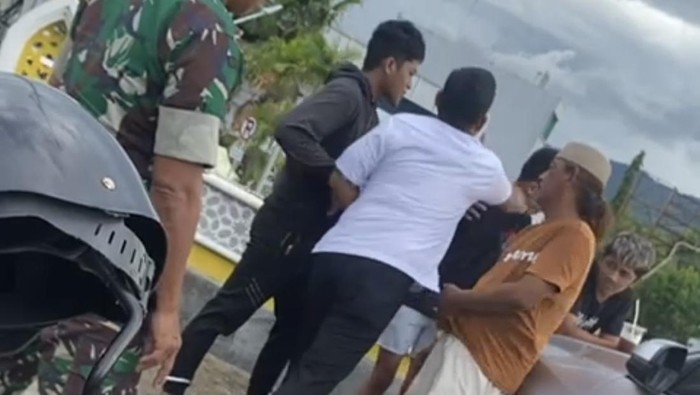 Oknum ASN Pemkab Soppeng, Sulawesi Selatan (Sulsel) berinisial AS diduga terlibat penganiayaan terhadap remaja berinisial DN (19).