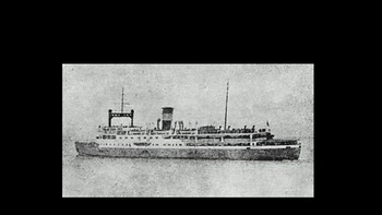 SS Kiangya: Tahun 1948, Perang Saudara China di tahap akhir, kekuatan Komunis di atas angin. Akibatnya, puluhan ribu orang kabur dari kubu Nasionalis di Shanghai. SS Kiangya adalah kapal uap penumpang China yang bertugas membawa pengungsi. Di 4 Desember 1948, kapal ini mengangkut beberapa ribu orang lebih banyak dari kapasitas. Kapal itu meledak di muara Sungai Huangpu, kemungkinan besar setelah menabrak ranjau era Perang Dunia II. Insiden ini mematikan hampir 4.000 orang, hanya sekitar 1.000 selamat. Hebatnya, bangkainya berhasil diambil tahun 1956, dan direnovasi, sehingga dapat digunakan kembali. Foto: Wikipedia