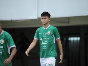 Striker PSS Hokky Caraka Janji Evaluasi Usai Takluk dari PSM