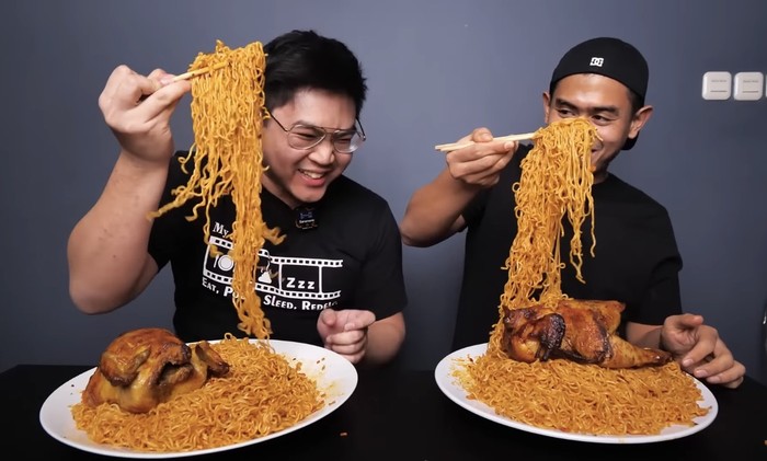 Tanboy Kun Tanboy Kun mukbang Indomie