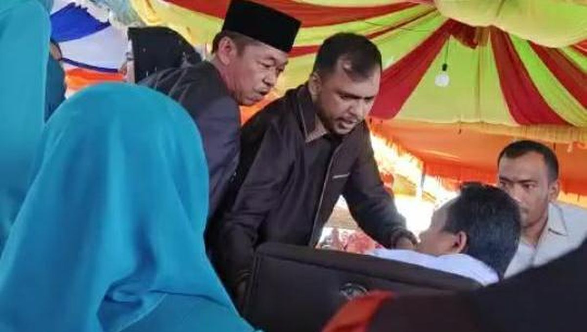 Wabup Buka Suara soal Nyaris Adu Jotos dengan Bupati Rohil saat Lantik Kades