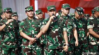 Panglima TNI Jenderal Agus Subiyanto melakukan video conference dengan berbagai Kodam di Indonesia untuk mengetahui kesiapan pengaman di setiap daerah.