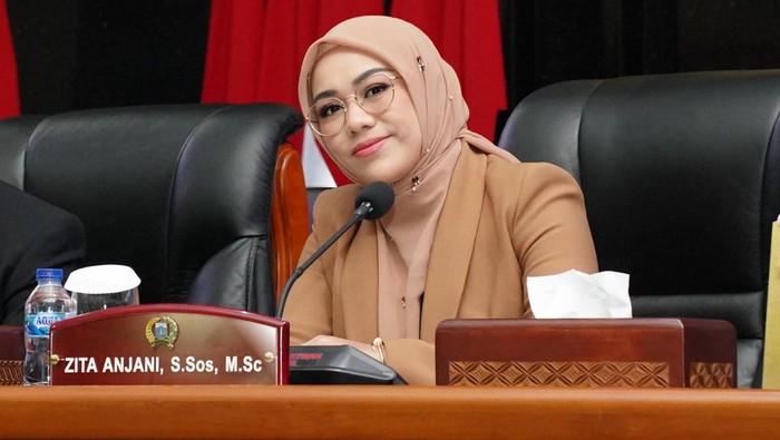 Zita Anjani
