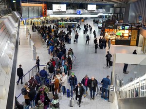 Pesawat dan Kereta Api Jerman Lumpuh! Pekerja Mogok Minta Naik Gaji