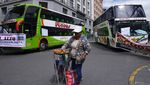 Aksi Protes Sopir di Bolivia Blokir Jalan dengan Bus