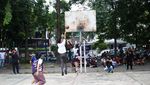 Alam Ganjar Diskusi Bareng Pelaku UMKM dan Main Basket di Tangerang
