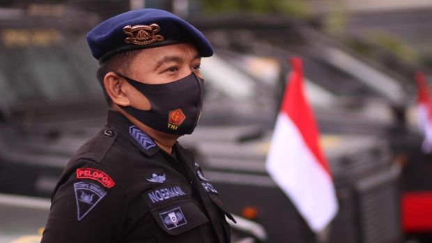 Anggota Satuan Brimob Polda Sulsel, Bripka Nurmansyah