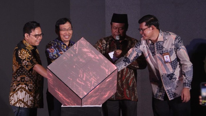 Berantas Kemiskinan Lewat Gerakan #ManfaatHebat Rumah Zakat meluncurkan gerakan #ManfaatHebat di Jakarta. Program ini bertujuan mewujudkan kebaikan berdampak, membahagiakan, dan menjangkau luas.