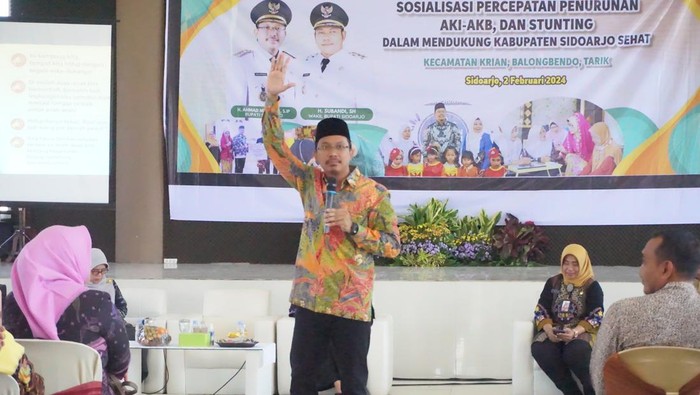 Bupati Sidoarjo Ahmad Muhdlor Ali saat menyosialisasikan penurunan stunting di Sidoarjo.
