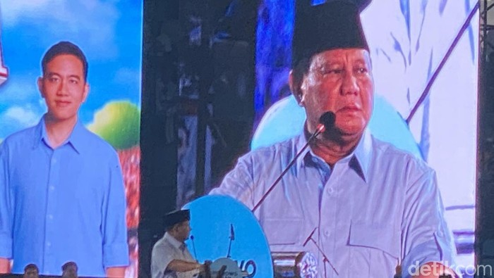 Capres nomor urut 2 Prabowo Subianto kampanye di GOR Sudiang, Makassar, Sulawesi Selatan (Sulsel) (Firda/detikcom)