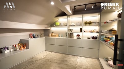 Di Rumah dr. Tompi Ada Restoran hingga Ruang Koleksi Panci ala Toko!