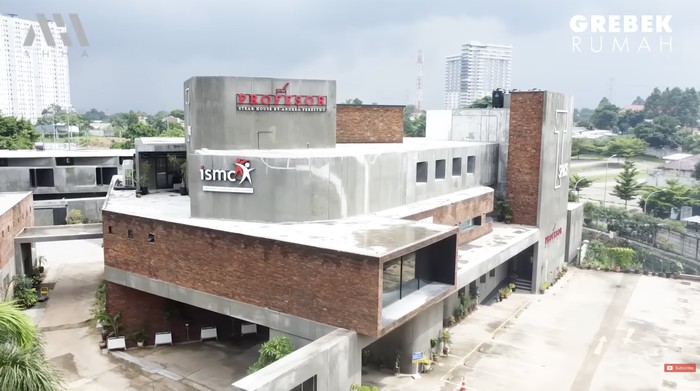 Di Rumah dr. Tompi Ada Restoran hingga Ruang Koleksi Panci ala Toko! Di Rumah dr. Tompi Ada Restoran hingga Ruang Koleksi Panci ala Toko!