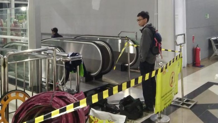 Eskalator Stasiun Bekasi