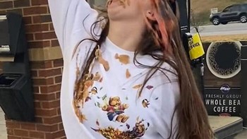 Terlalu rakus. Foto: Bored Panda