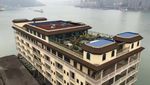 6 Foto yang Tunjukkan Fakta Gedung 5 Lantai Mengapung di Sungai Ditarik Kapal Derek