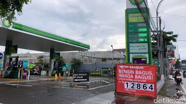 Harga BBM BP-AKR dan Shell naik, BBM Pertamina tetap.