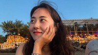 Banyak fans yang kagum dengan kecantikan Gayoon. Sepertinya Bali membawa energi positif hingga aura bahagia begitu terpancar dari wajahnya. (Heo Gayoon/Instagram)