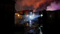 Penyebab ledakan gas itu belum diketahui secara jelas. Namun Mwaura, dalam pernyataannya, menyebut ledakan berasal dari sebuah truk yang membawa muatan gas.