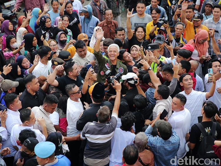 Kampanye di Palembang, Ganjar Sapa Pedagang Pasar KM 5 dan 16 Ilir