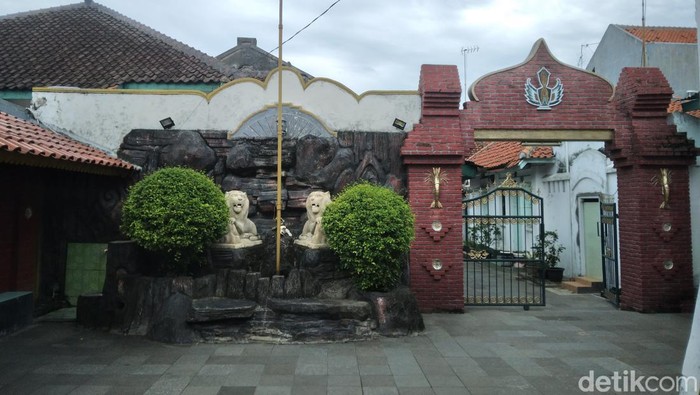 Keraton Kaprabonan.