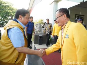 Airlangga Konsolidasi di Sulbar, Target Prabowo-Gibran Menang 80%
