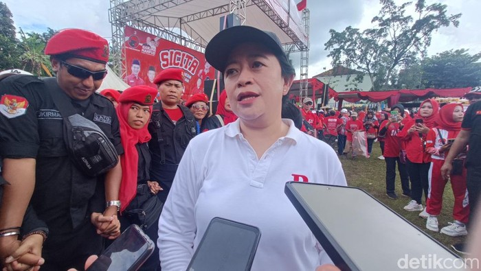 Ketua DPR RI sekaligus Ketua DPP PDIP Puan Maharani di Banyumas, Jumat (2/2/2024).