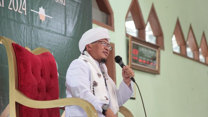 KH Abdullah Gymnastiar saat ceramah di Rutan Bandung, Jumat (2/2/2024).