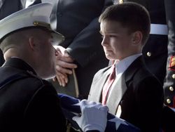 Kumpulan Foto Emosional yang Bikin Hati Sedih dan Haru