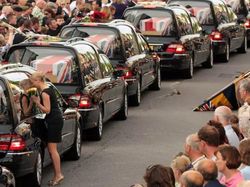 Kumpulan Foto Emosional yang Bikin Hati Sedih dan Haru